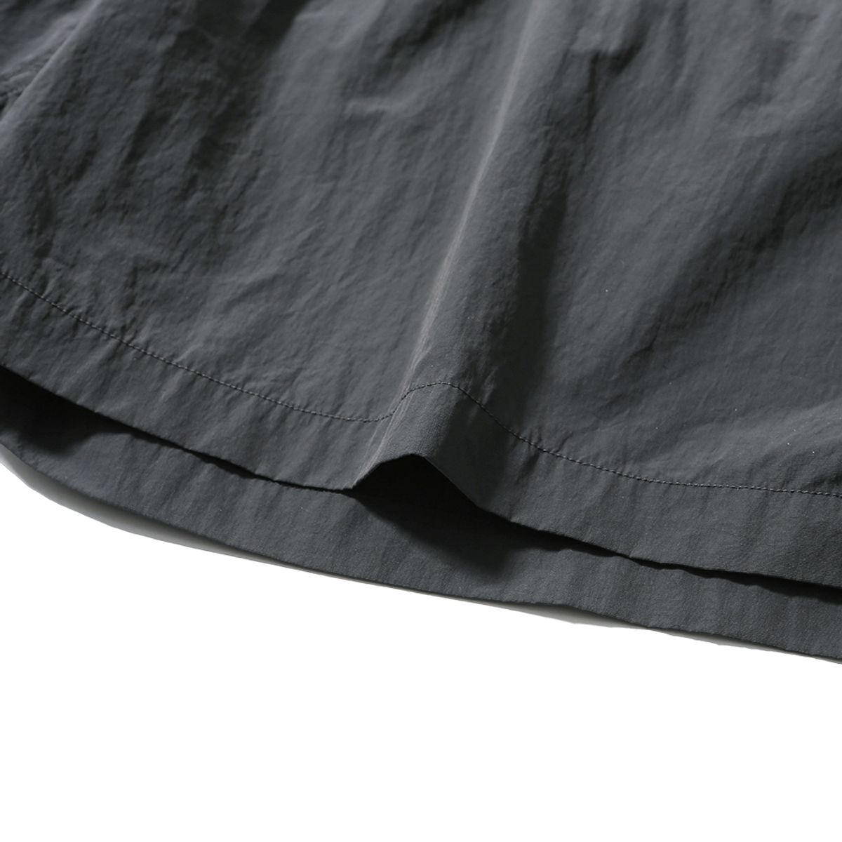 모이프(MOIF) [SS25] OVER FTG SHORTS / LEAD GRAY