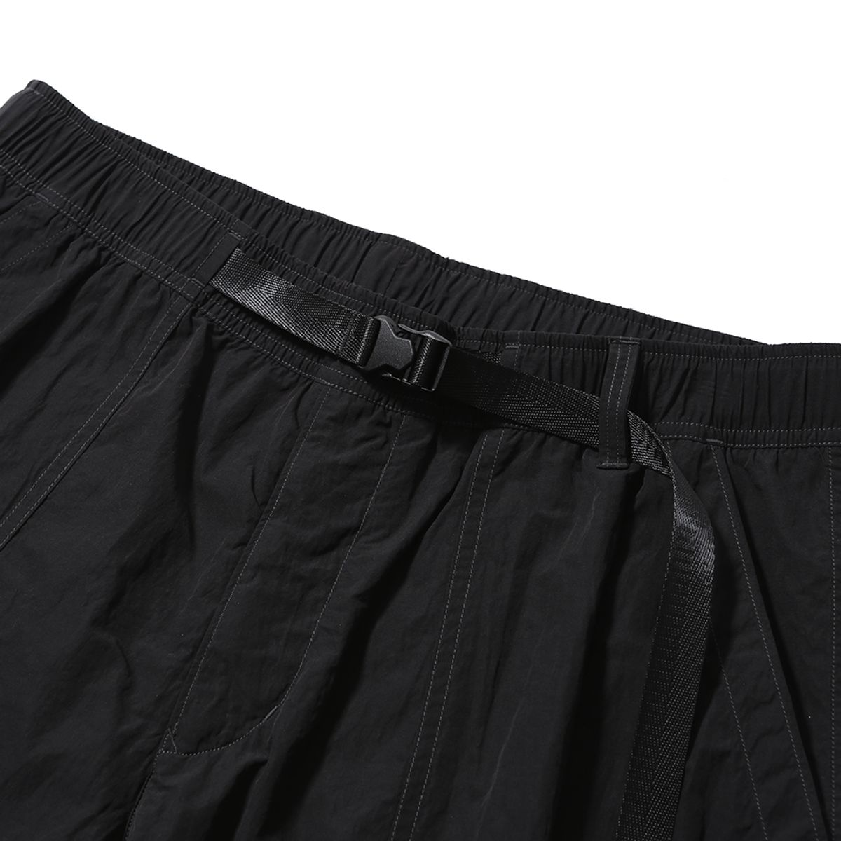 모이프(MOIF) [SS25] OVER FTG SHORTS / BLACK