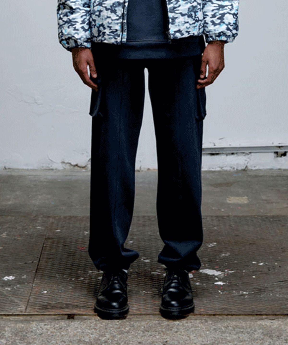 에르에르(ERER) Sweat Cargo Pants Navy