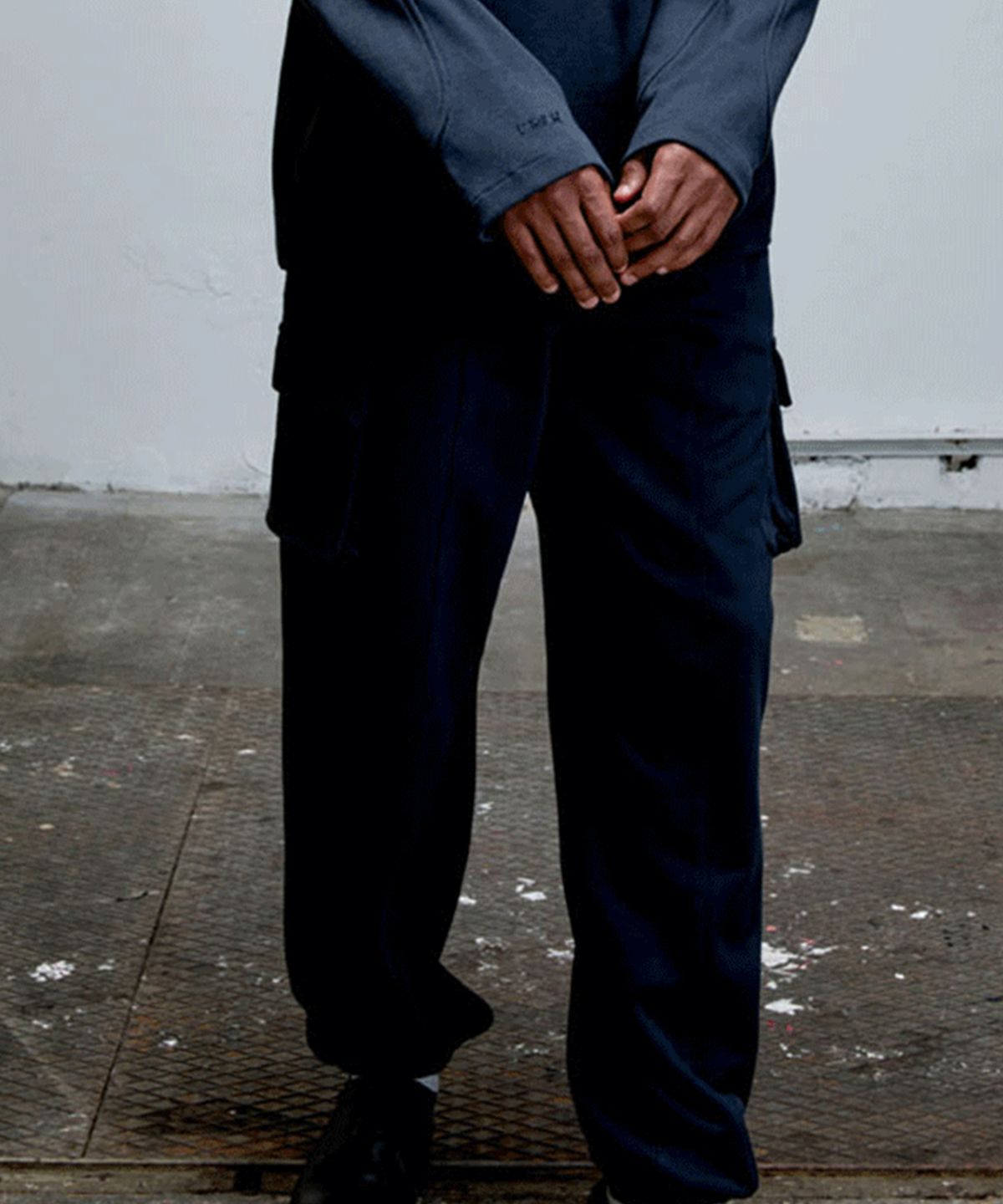 에르에르(ERER) Sweat Cargo Pants Navy