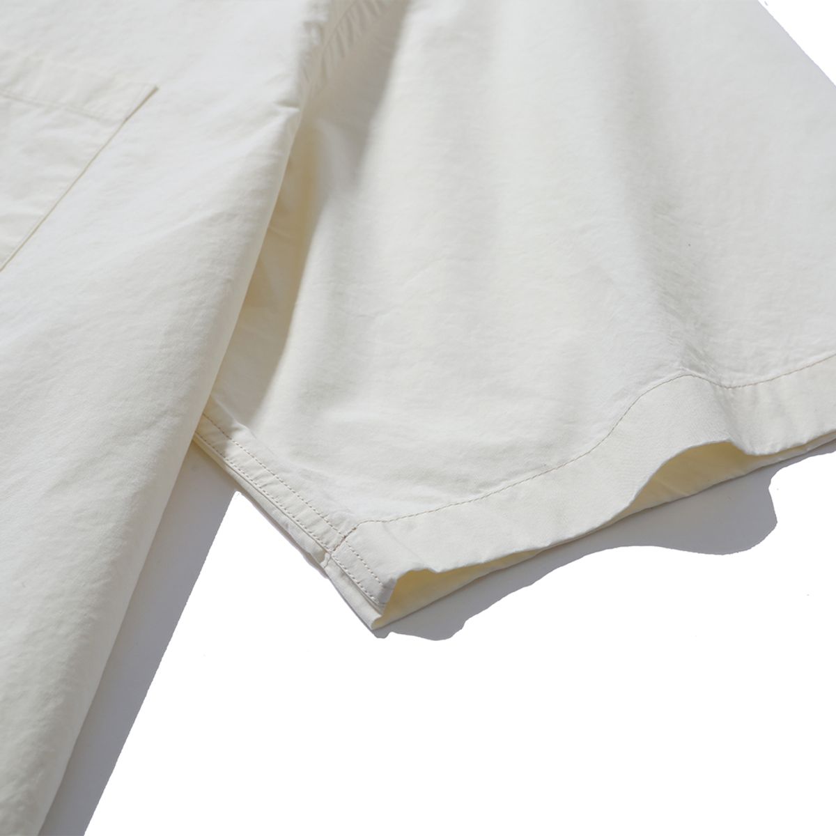 모이프(MOIF) [SS25] UNIFORM HALF SHIRT / ECRU