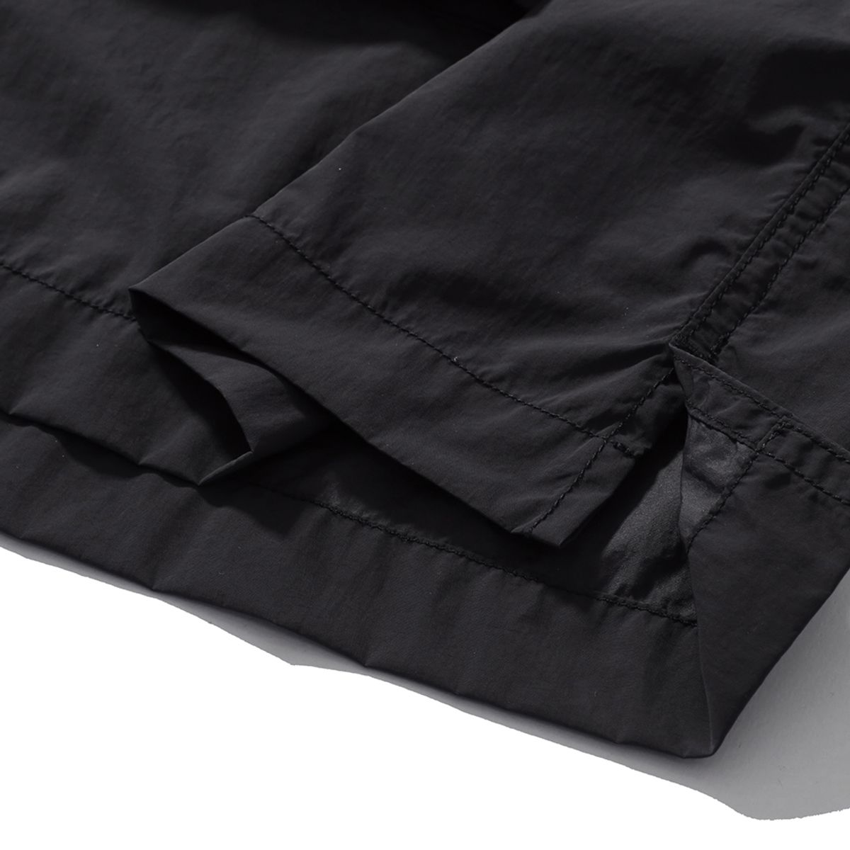 모이프(MOIF) [SS25] MULTI DEVICE JACKET / BLACK