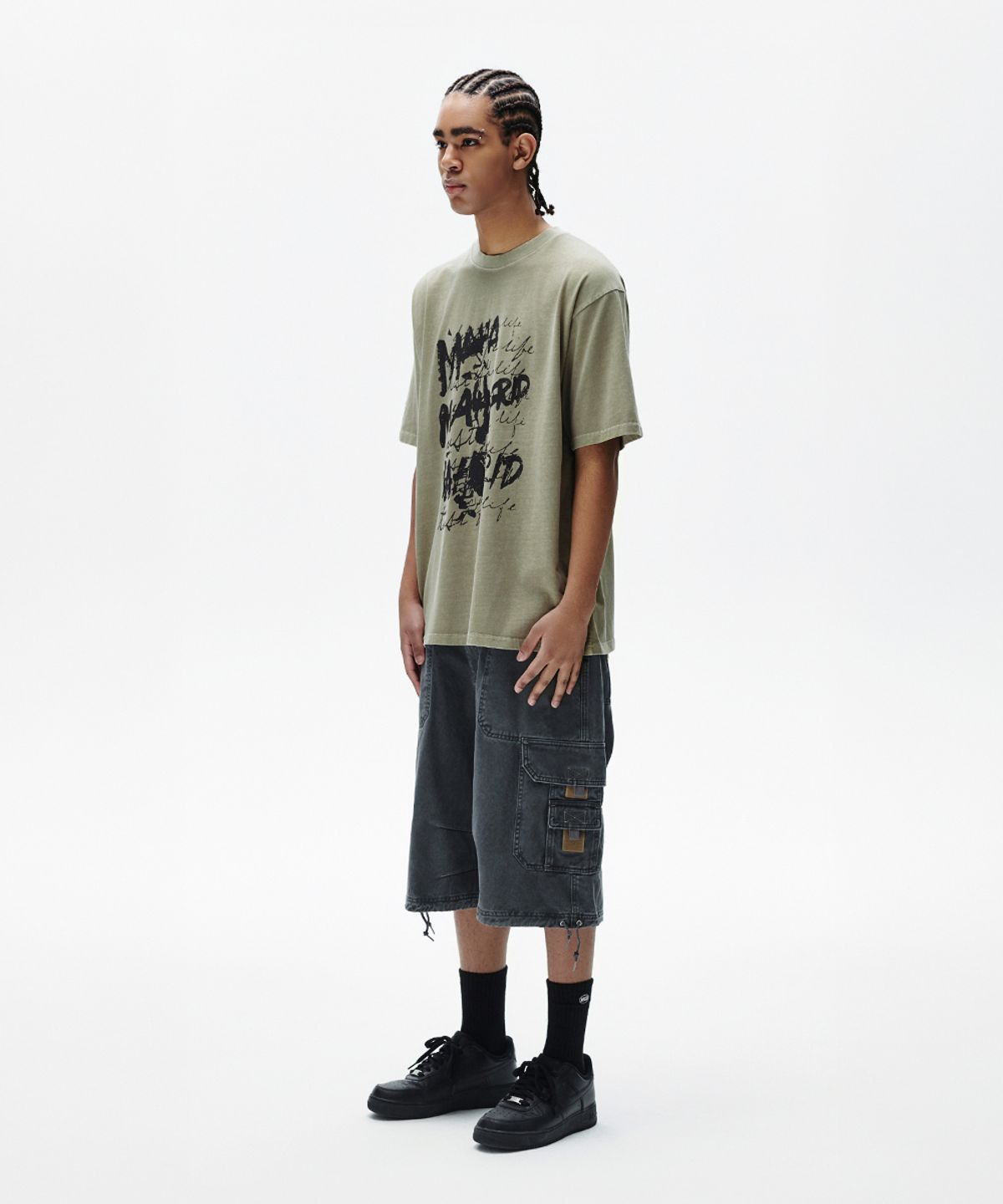 마하그리드(MAHAGRID) WRITER PIGMENT TEE KHAKI(MG2FMMT516A)