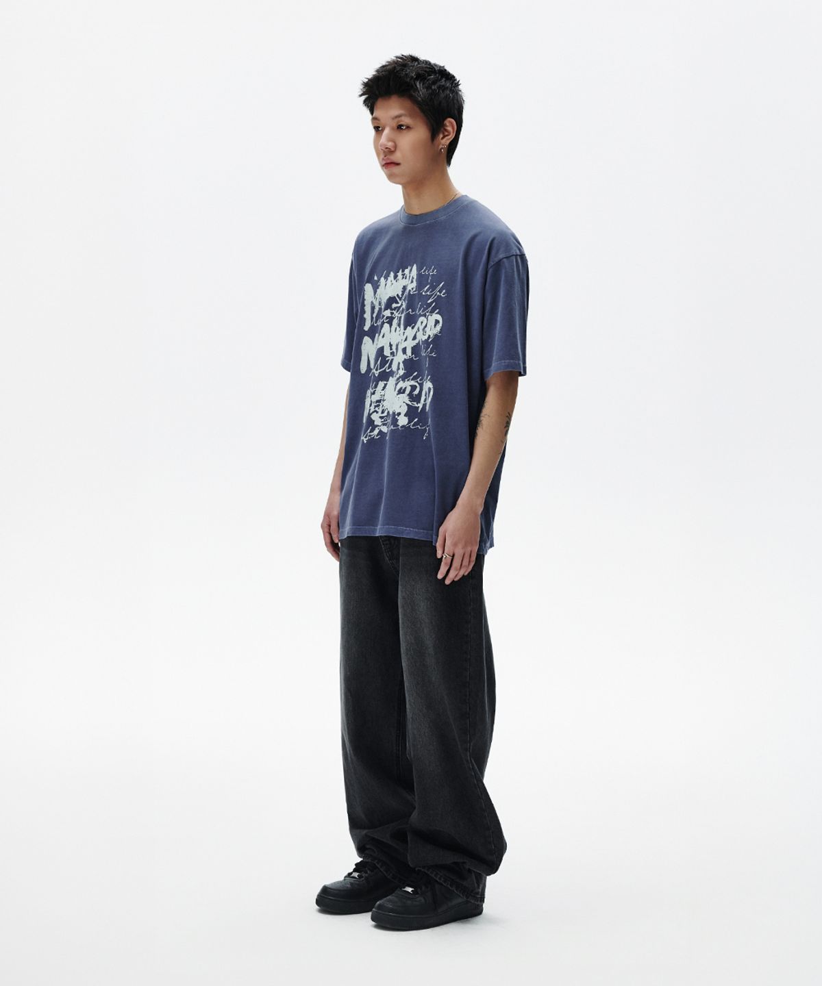 마하그리드(MAHAGRID) WRITER PIGMENT TEE BLUE(MG2FMMT516A)