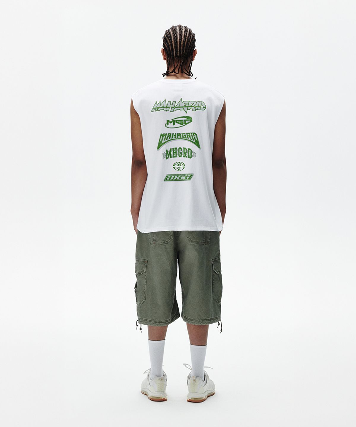 마하그리드(MAHAGRID) MULTI LOGO SLEEVLESS WHITE(MG2FMMT542A)