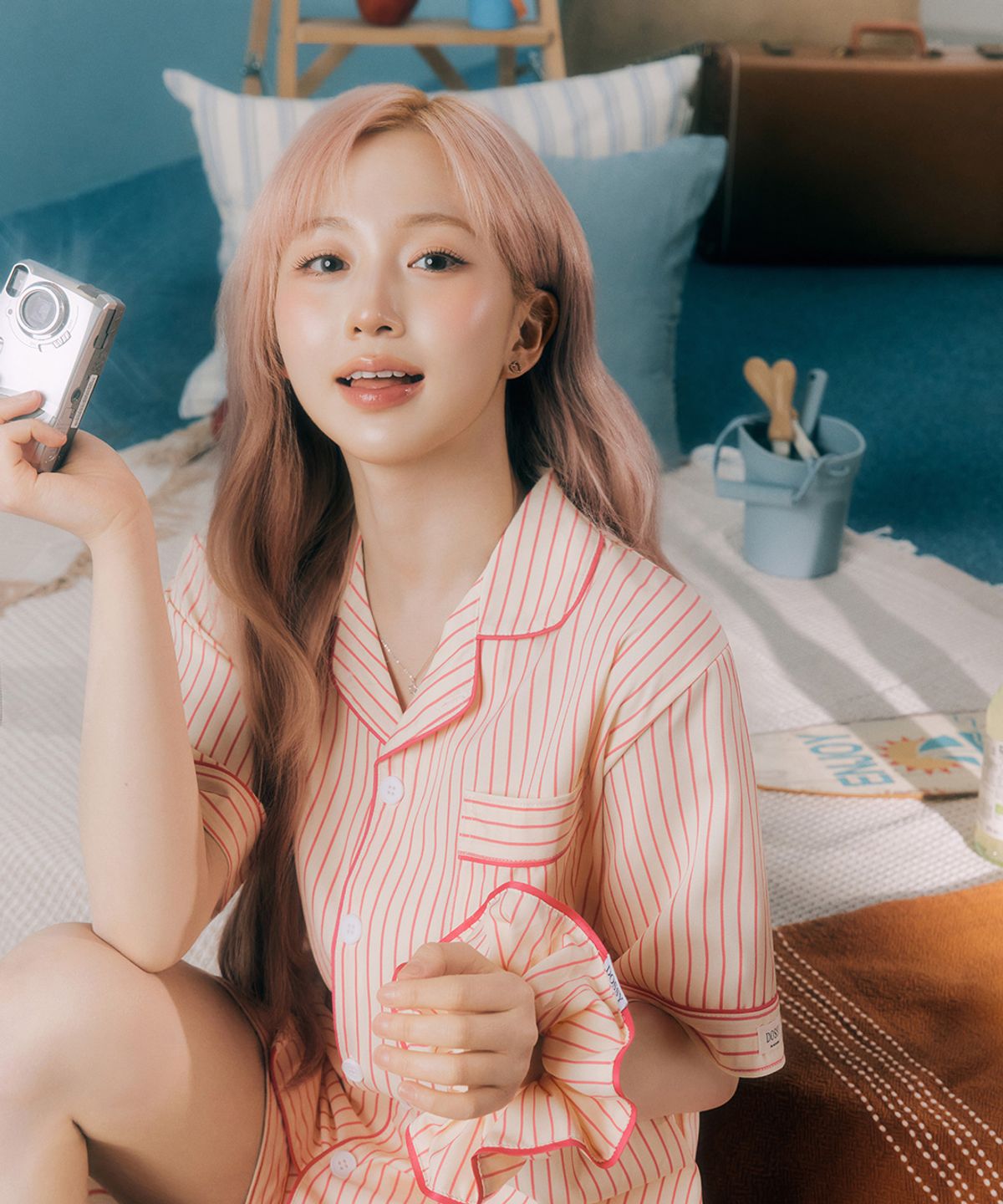 도씨(DOSSY) 실크핏 러브썸 반팔 커플 잠옷 세트