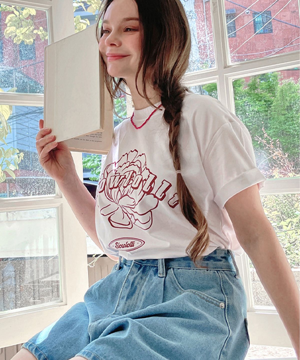 슬로우롤리(SLOWLOLLI) Flower-printed t-shirt_2 Colors