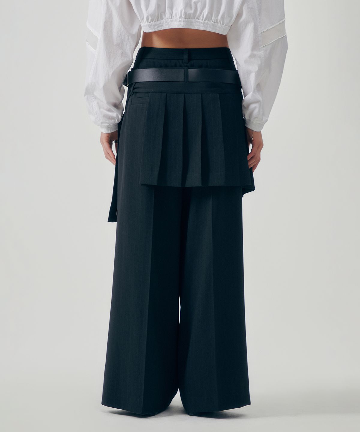트리밍버드(TREEMINGBIRD) Flowing Pleated Layered Pants [ Black ]
