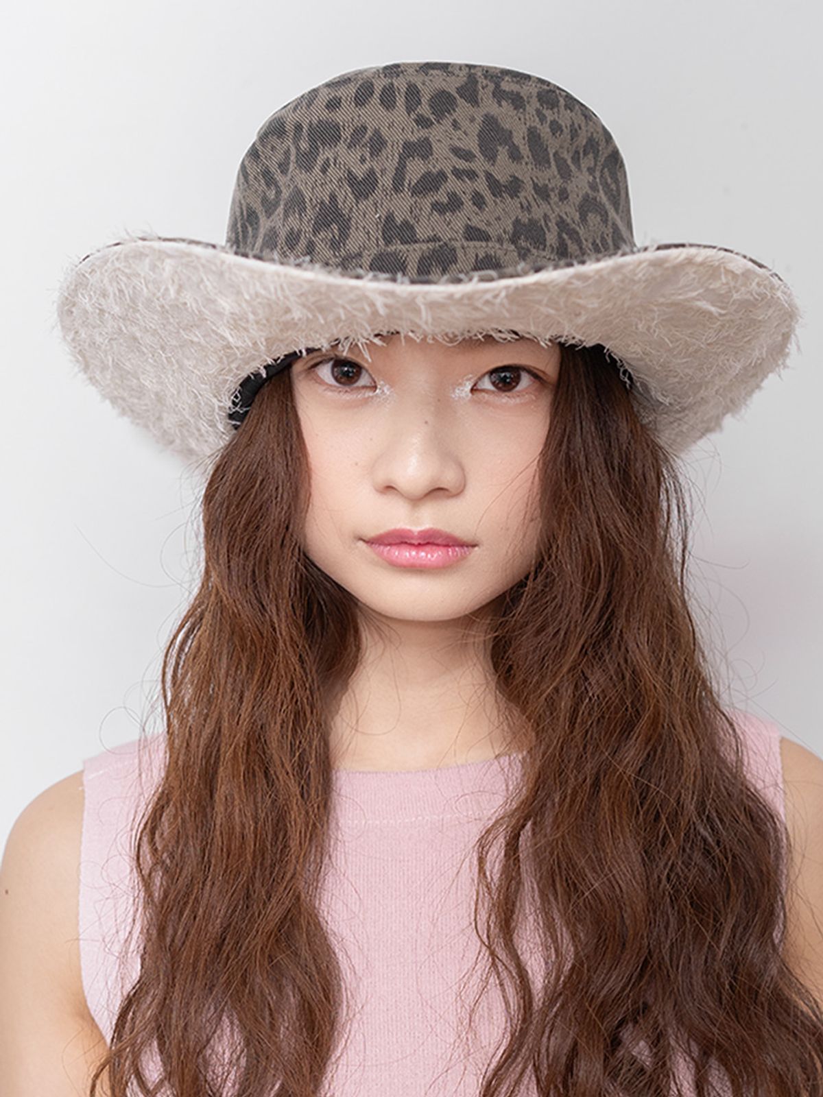 포에지담(POESIEDAME) LEOPARD FEDORA IN KHAKI FRINGE