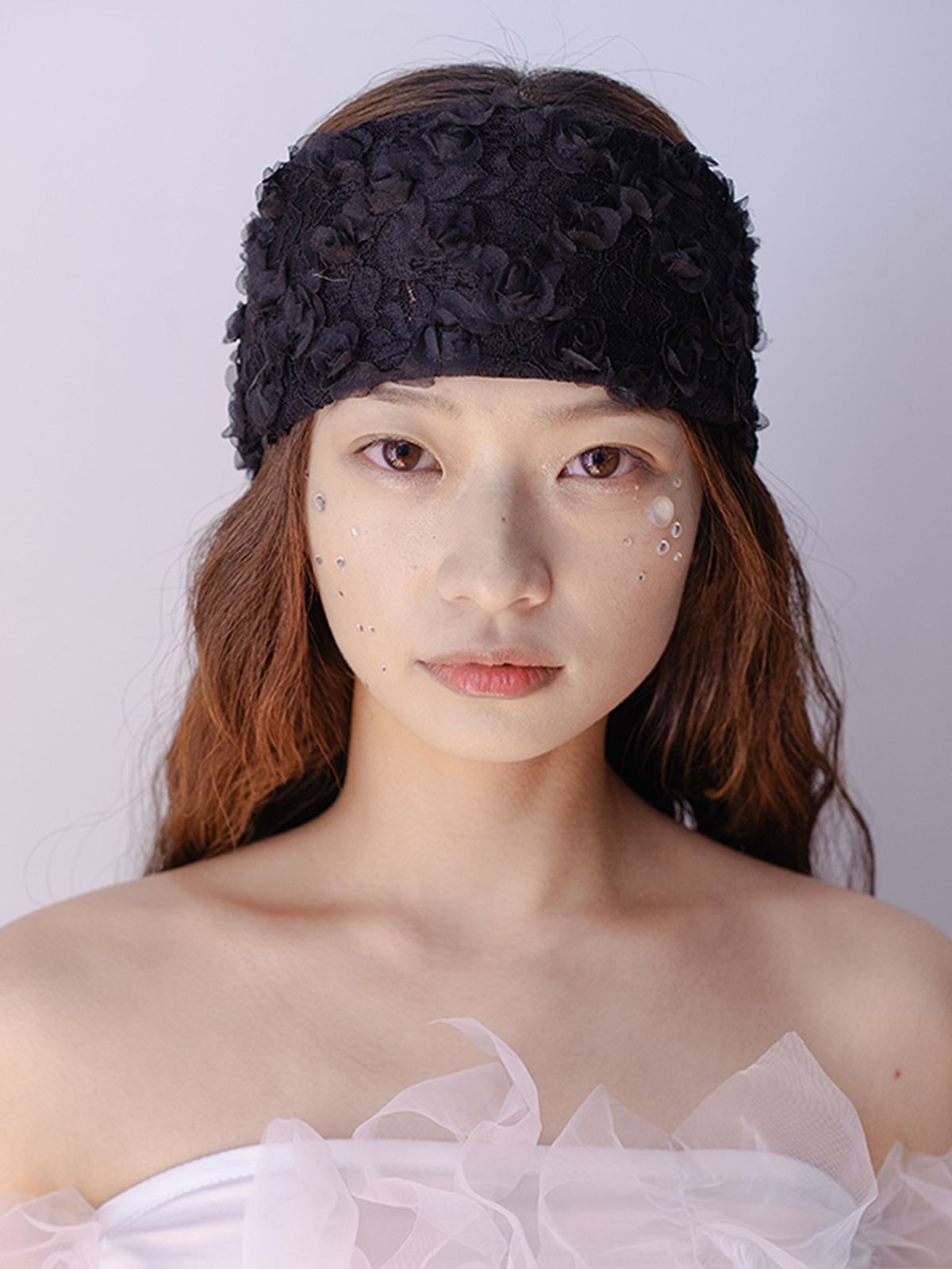 포에지담(POESIEDAME) ROSE VEIL HEAD BAND IN BLACK