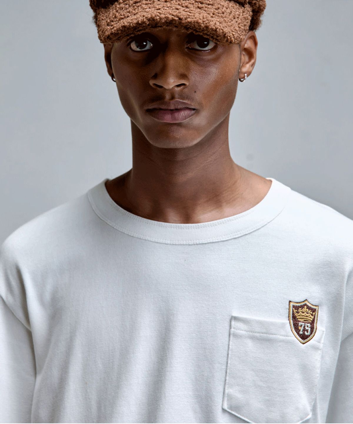 에르에르(ERER) Patch Layered Long Sleeve T-Shirt White