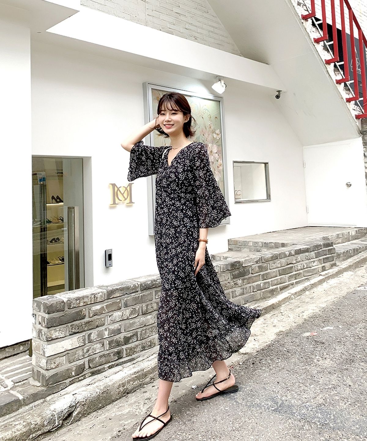 빼빼(BBAEBBAE) 포인트플라워 프롤라 롱원피스