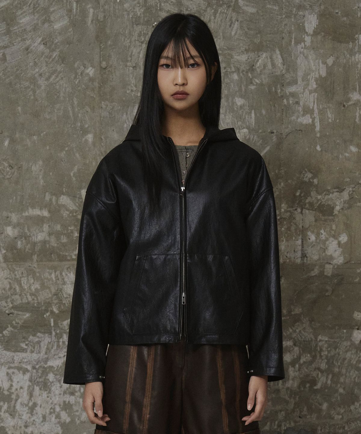 에르에르(ERER) Oversized Leather Hoodie Jumper Black