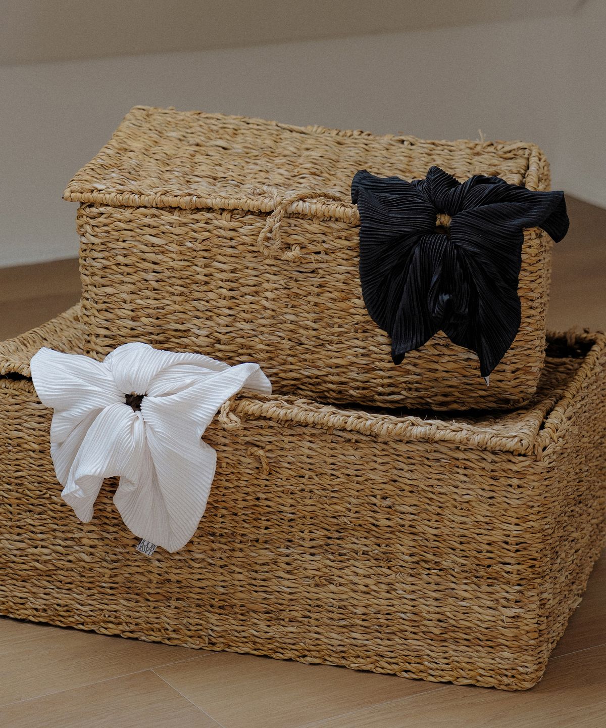 하스(HAS) HLD020 Pleated square scrunchie