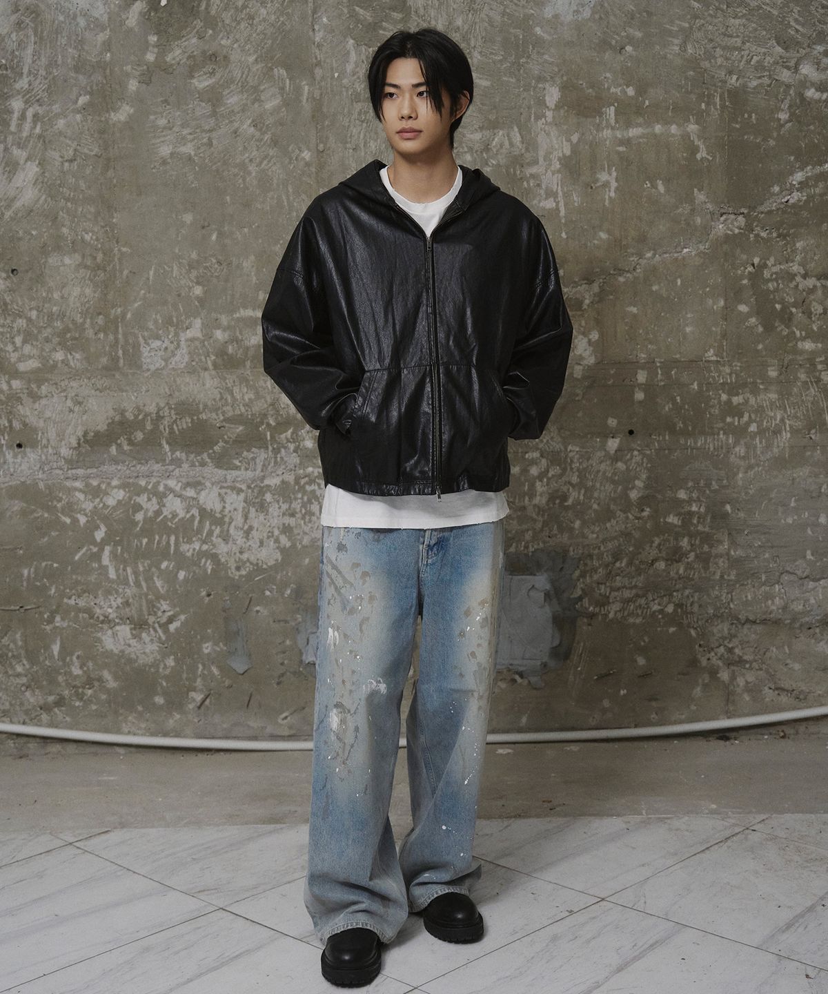 에르에르(ERER) Men Oversized Leather Hoodie Jumper Black