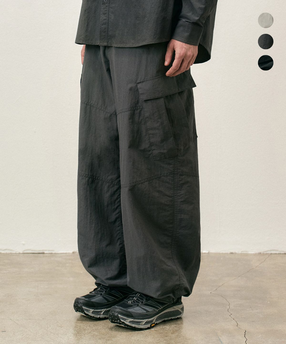 커스텀어클락(COSTUME O’CLOCK) 나일론 벌룬 카고 팬츠 3 COLOR COOSPT242