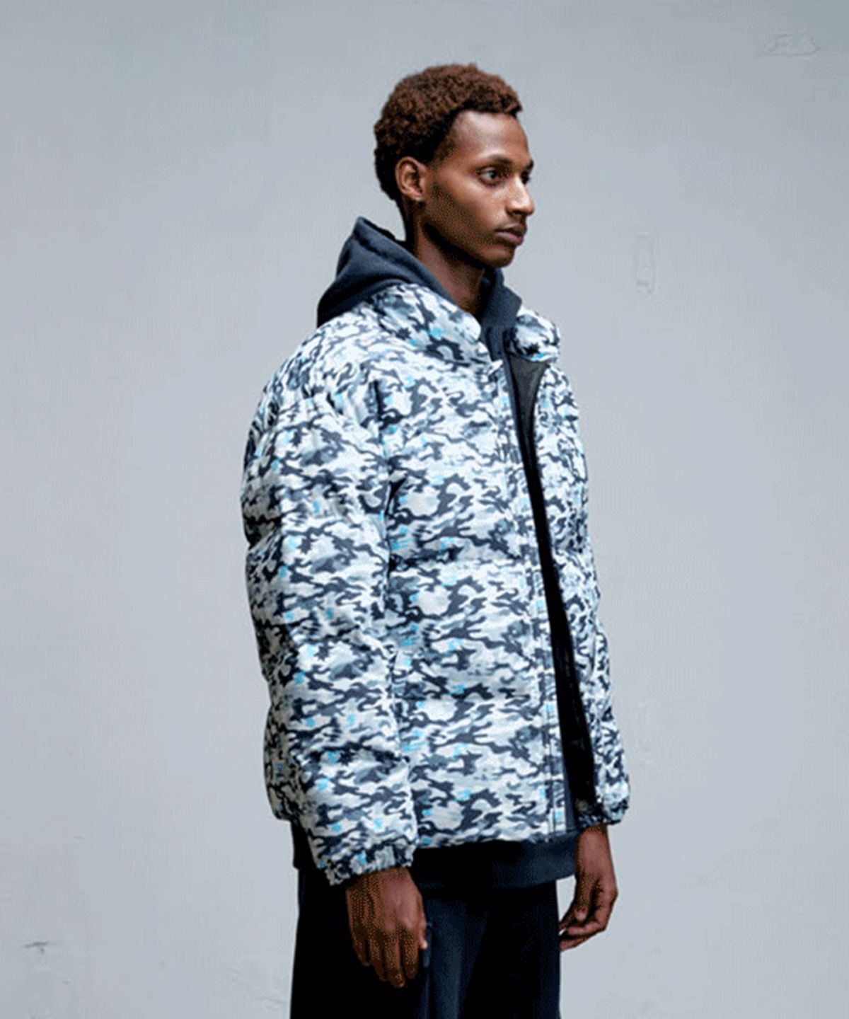 에르에르(ERER) Men Camouflage Down Jumper White