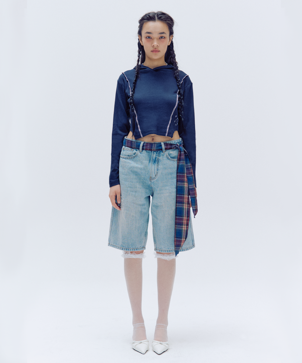 트립샵(TRIPSHOP) 스티치 크롭 후디