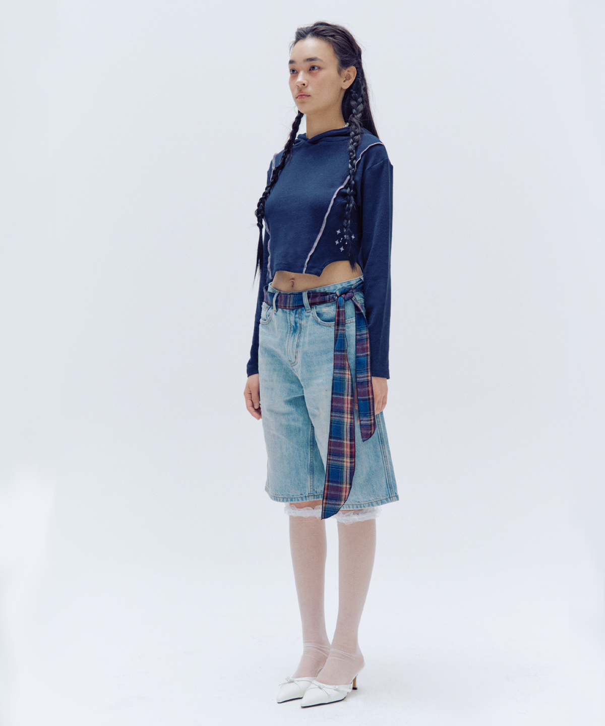 트립샵(TRIPSHOP) 스티치 크롭 후디