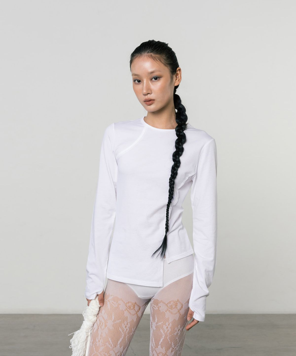 쓰리투에이티(THREE TO EIGHTY) RIB PANELED CREW NECK TOP WHITE
