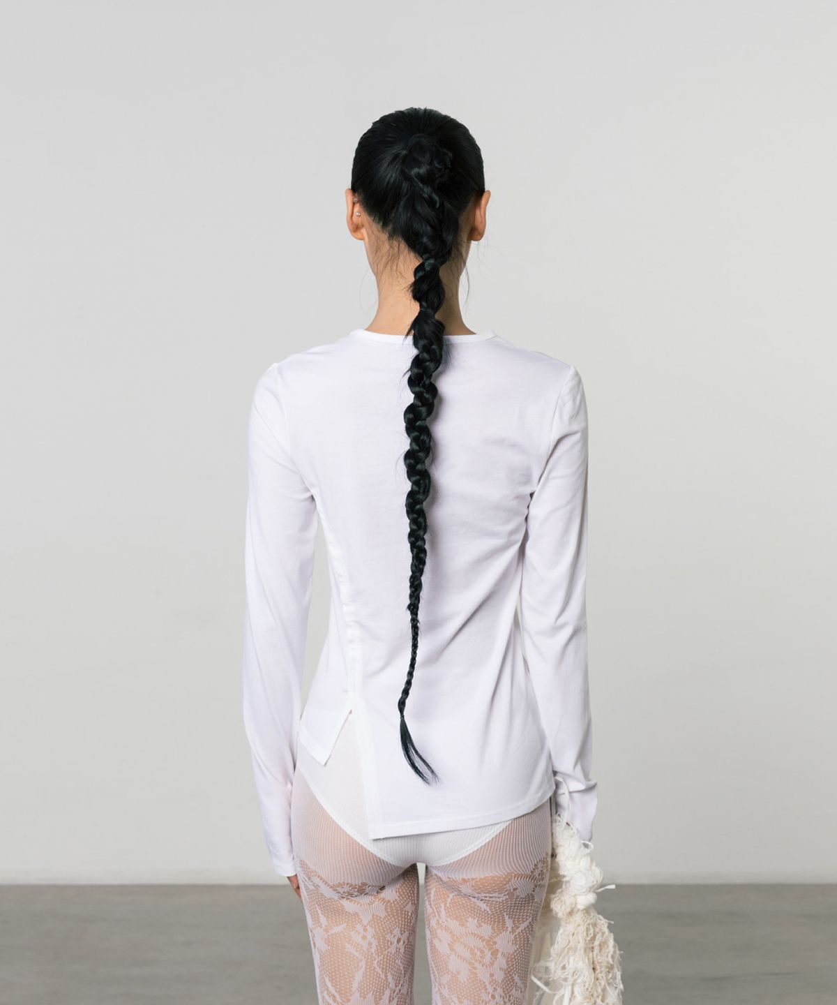 쓰리투에이티(THREE TO EIGHTY) RIB PANELED CREW NECK TOP WHITE