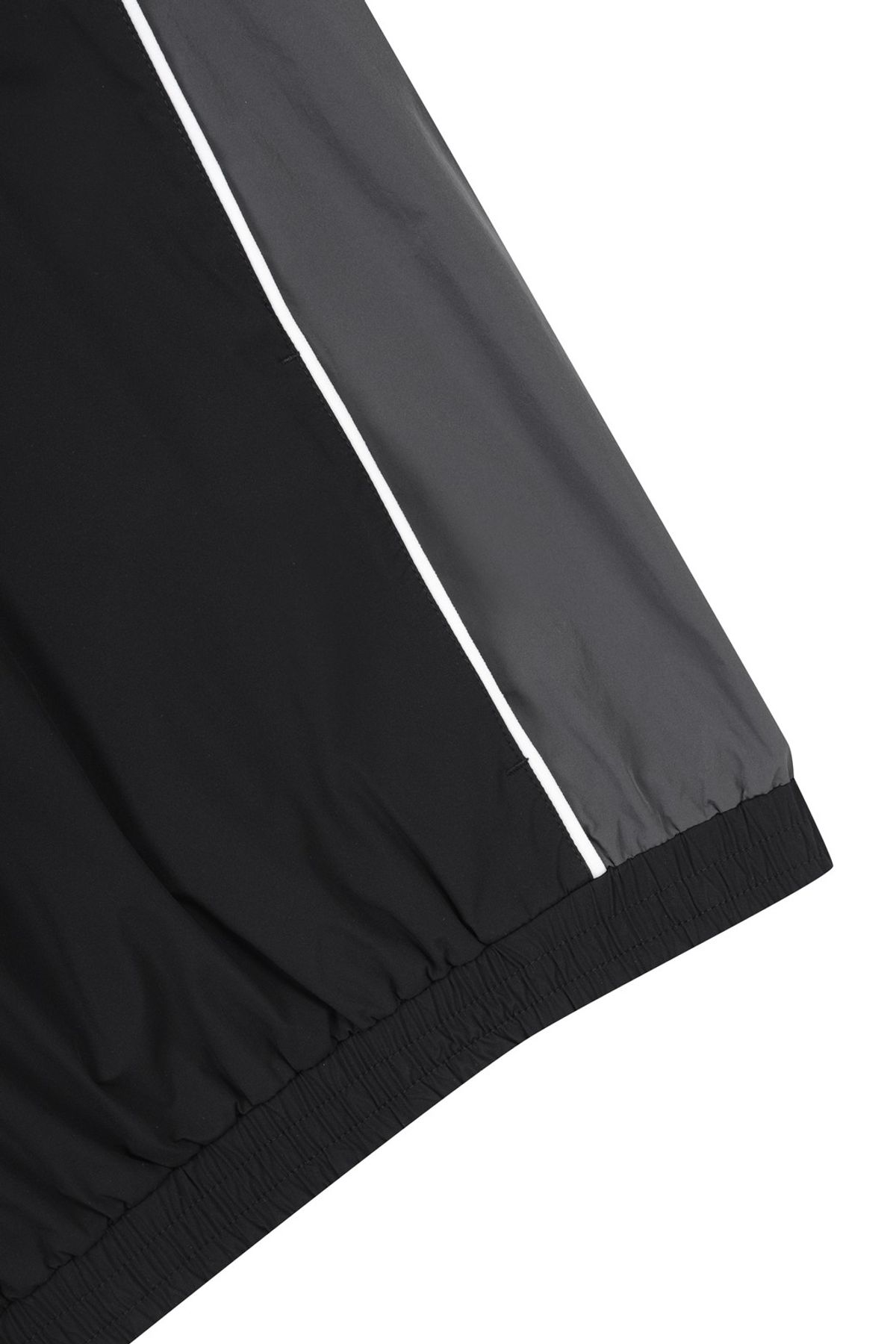 왁(WAAC) [WAAC X JONES] Men s Piping Point SS Anorak_WMUAM25270BKX