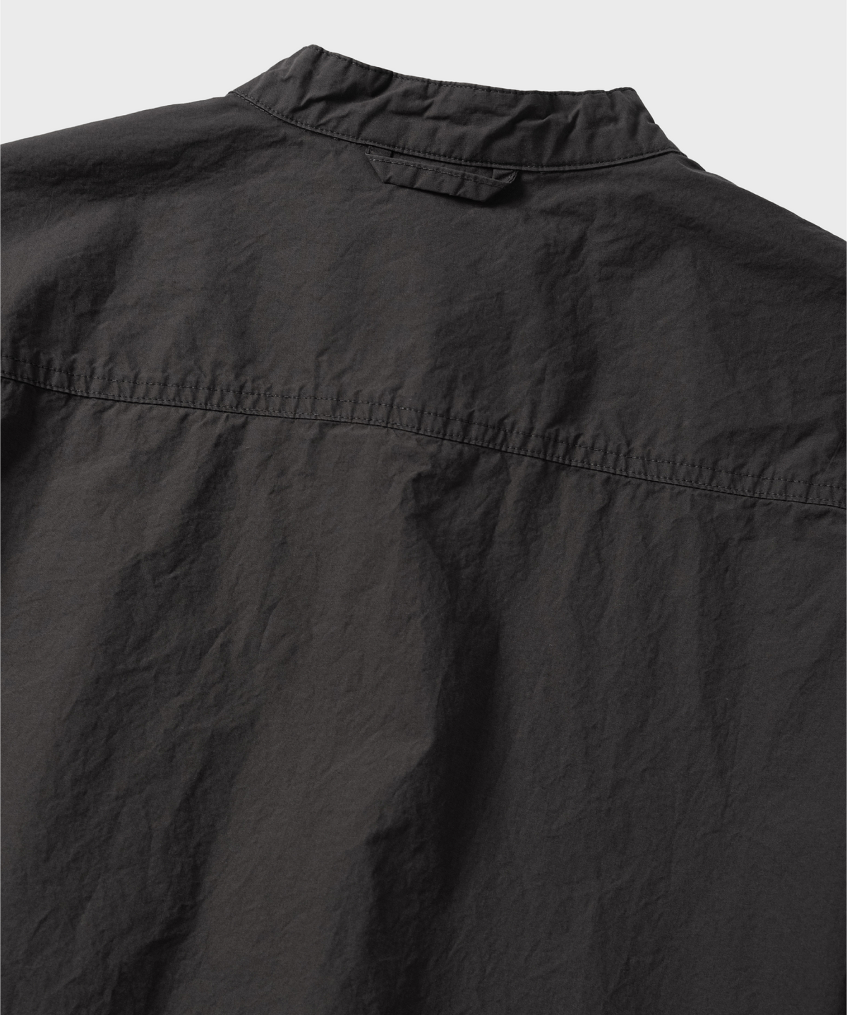 넌블랭크(NONBLANK) 차이나 칼라 워싱 셔츠_DARK GREY