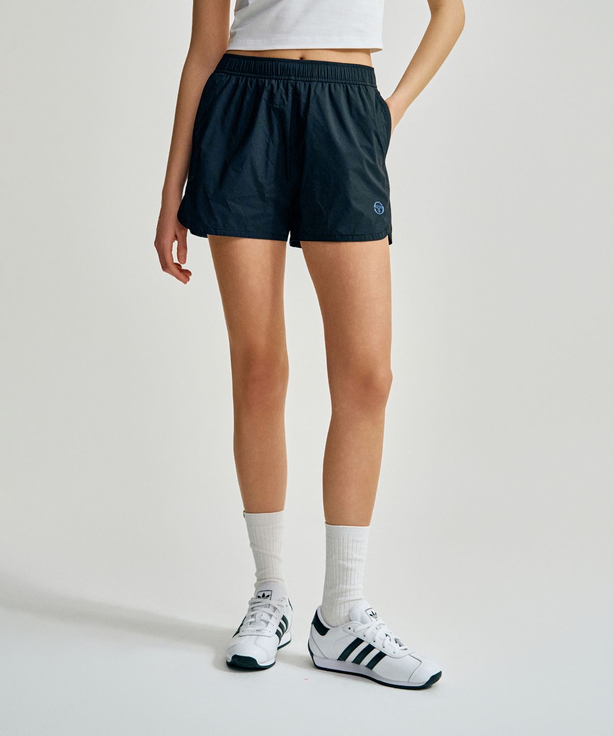 세르지오 타키니(SERGIO TACCHINI) W 컴포트쿨 경량 우븐 2.5인치 반바지 (Black)