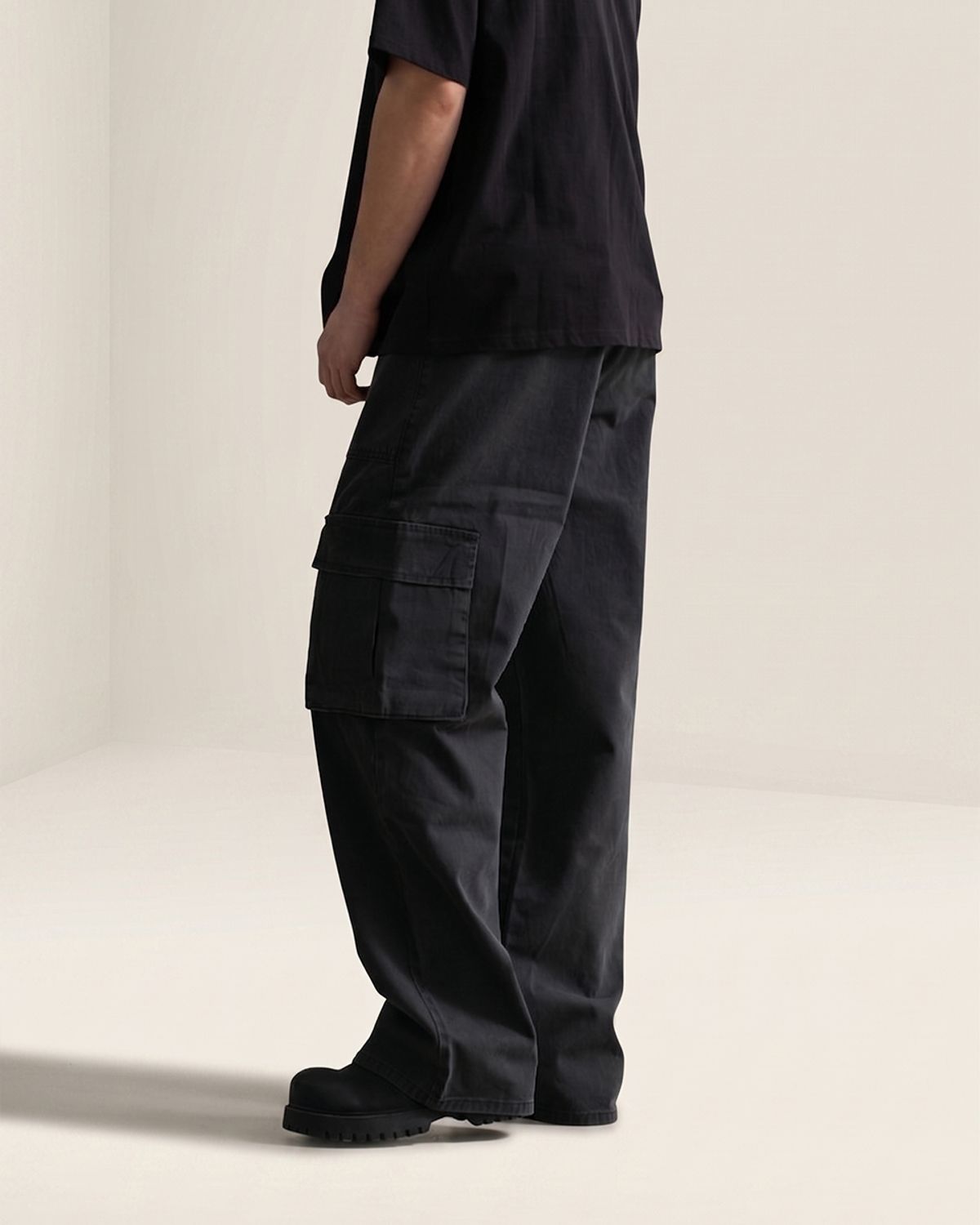 덤(THUMB) VINTAGE WASHED CARGO PANTS 09