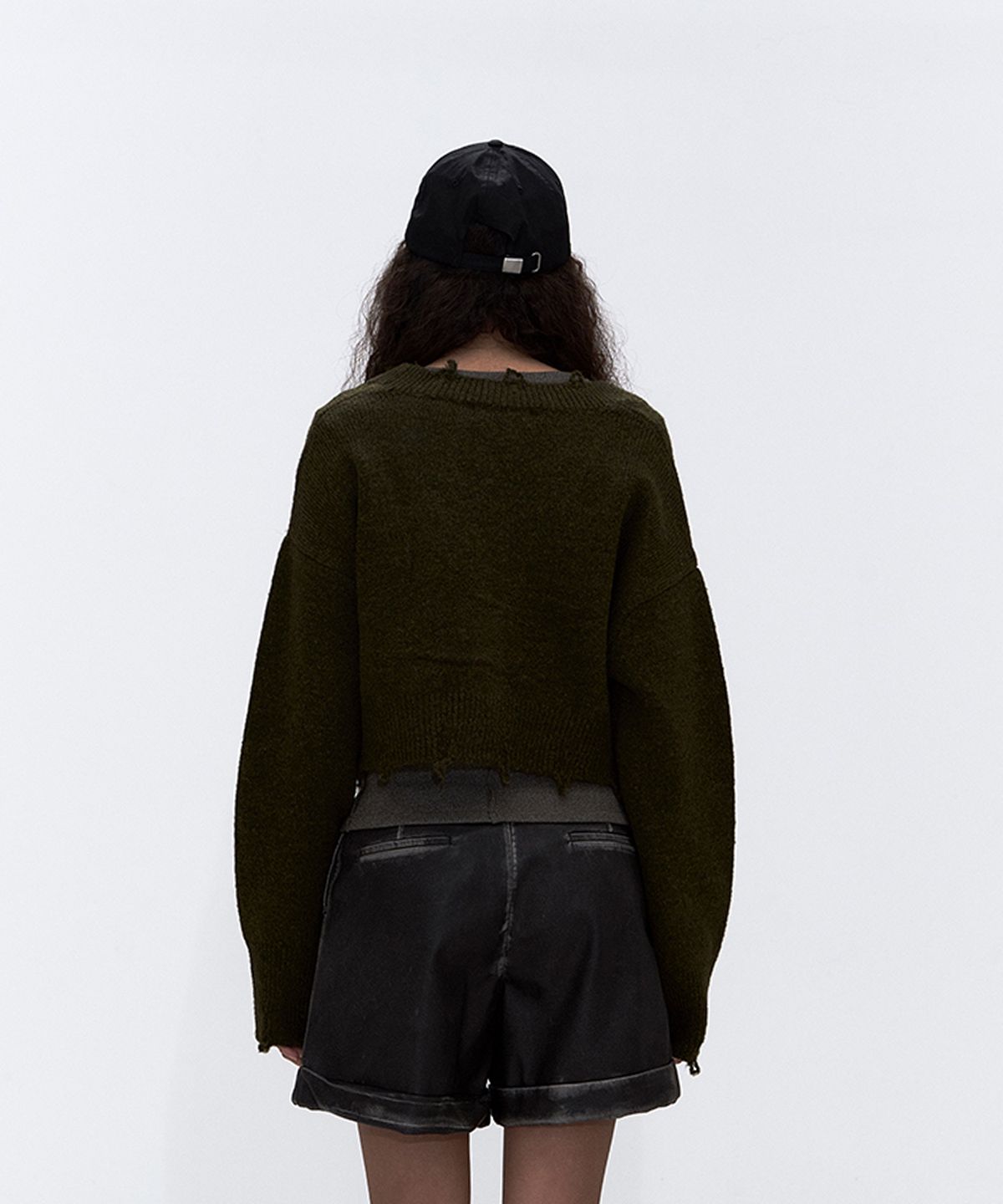 에르에르(ERER) Frayed Edge Cropped Cardigan Khaki