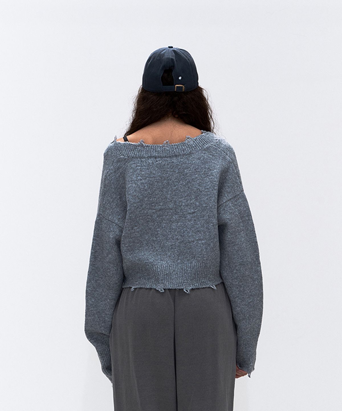 에르에르(ERER) Frayed Edge Cropped Cardigan Gray