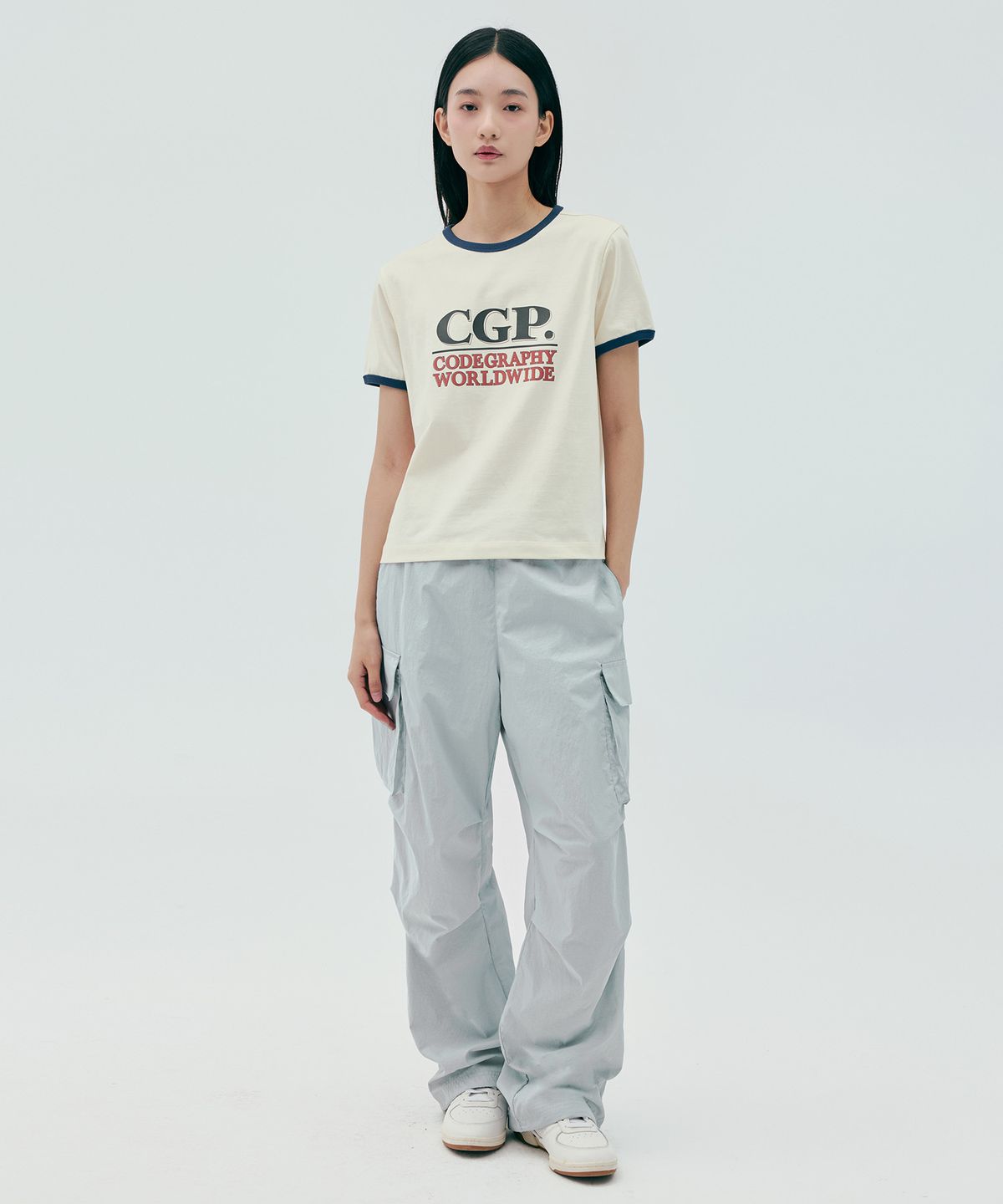 코드그라피(CGP) (우먼) 스퀘어 로고 링거 반소매 티셔츠_크림