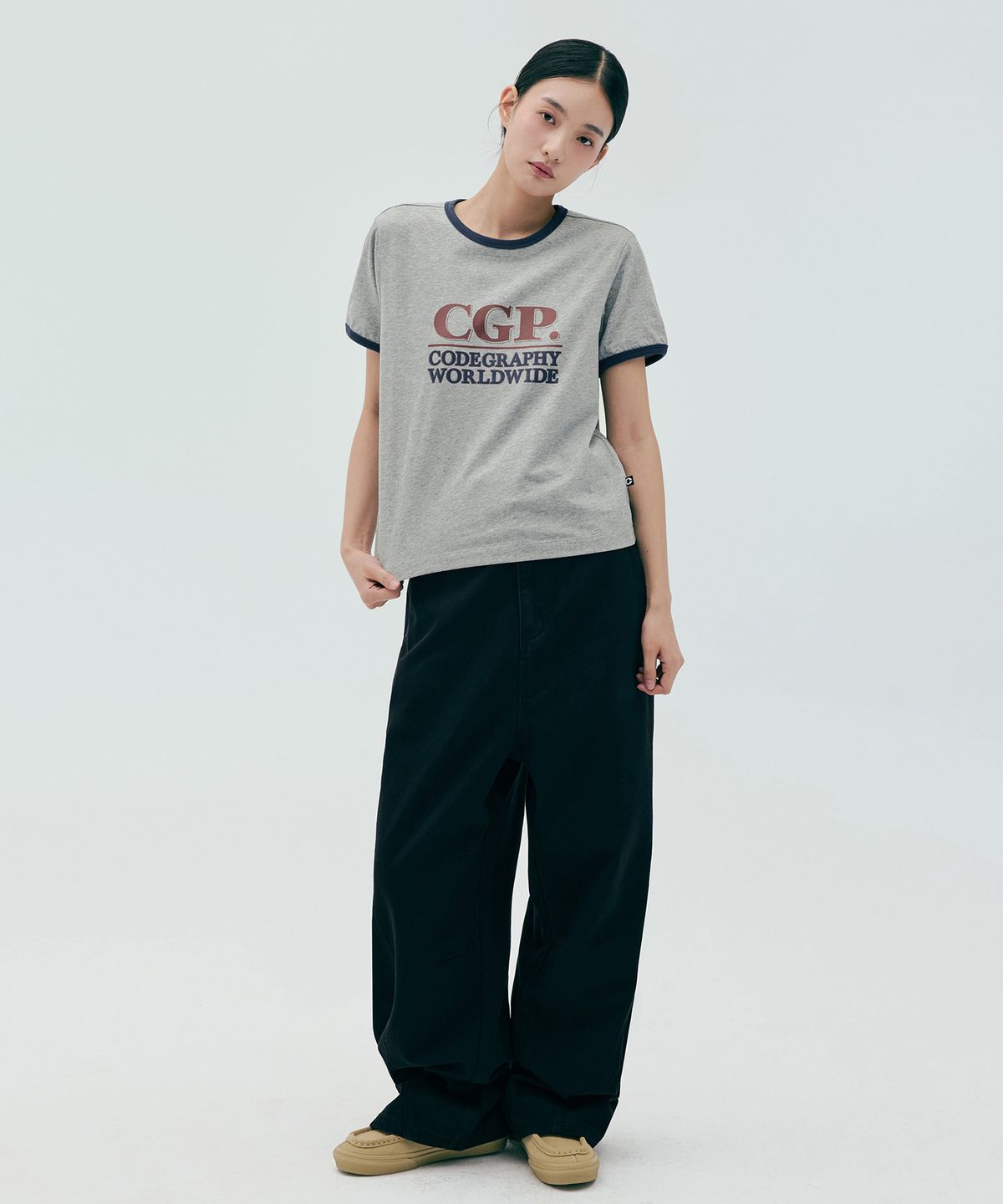 코드그라피(CGP) (우먼) 스퀘어 로고 링거 반소매 티셔츠_다크그레이