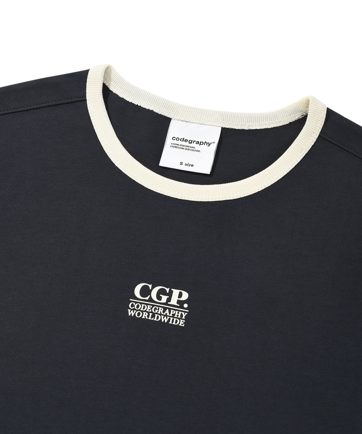 코드그라피(CGP) (우먼) 스몰 스퀘어 로고 링거 반소매 티셔츠_다크네이비