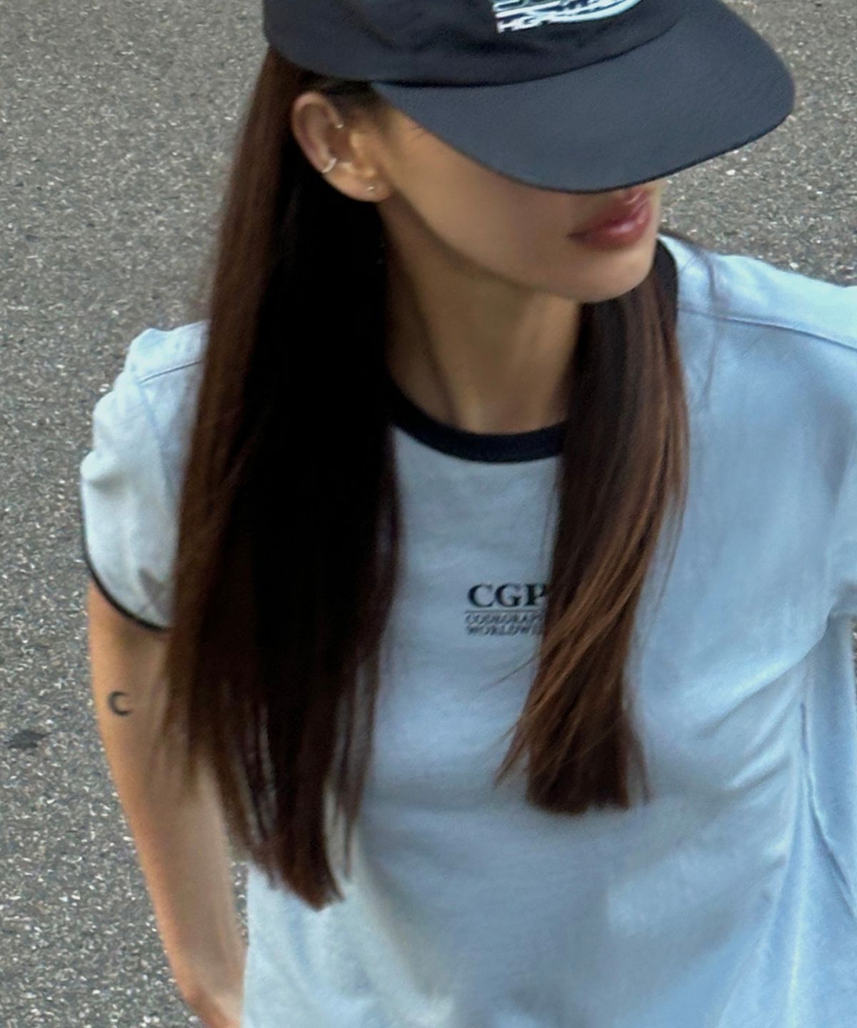 코드그라피(CGP) (우먼) 스몰 스퀘어 로고 링거 반소매 티셔츠_스카이블루