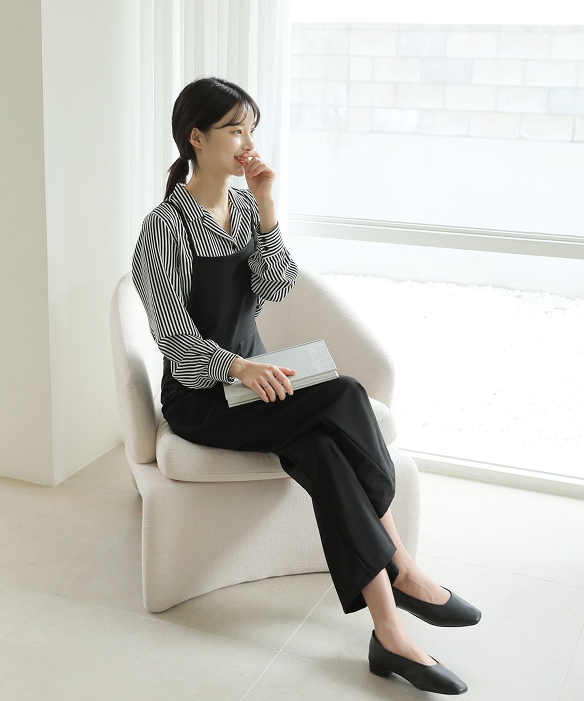 빼빼(BBAEBBAE) 투카라넥 베이직 스트라이프 블라우스