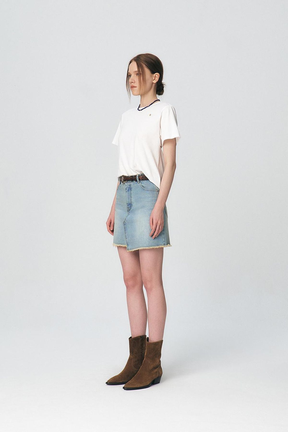 쿠메(KUMÉ) Twisted Back Detail T-shirt, Ivory