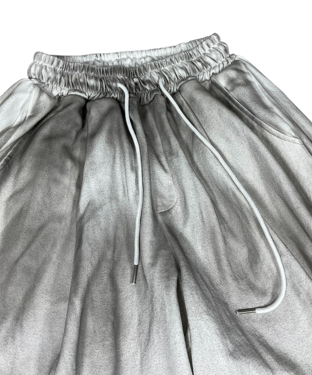 스케이터락(SK8ER ROCK) Painting Cross Bermuda Shorts ((off white))