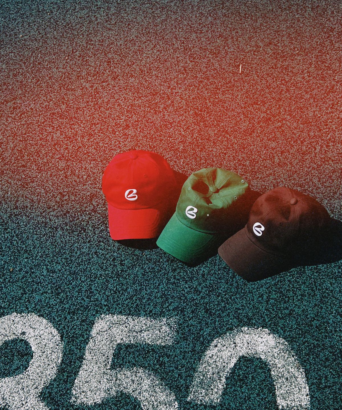 블러프(BLUFF) B 이니셜 코튼 볼캡 [RED]