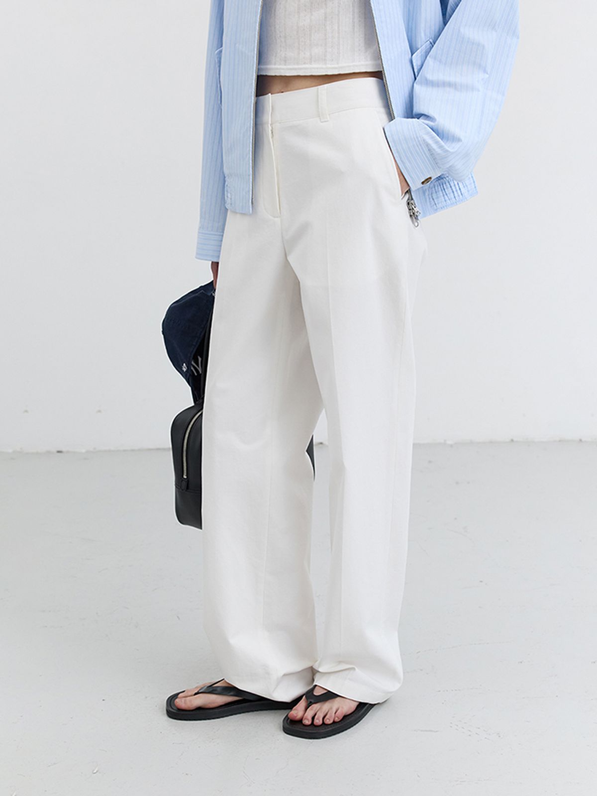 던스트(DUNST) SUMMER CHINO SLACKS_UDPA5B224_WHITE