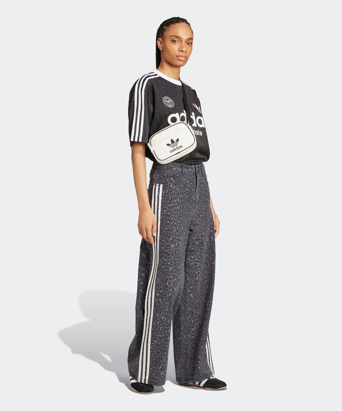 아디다스(ADIDAS) 데님 루즈 팬츠 - 레오파드:차콜 / KA2679