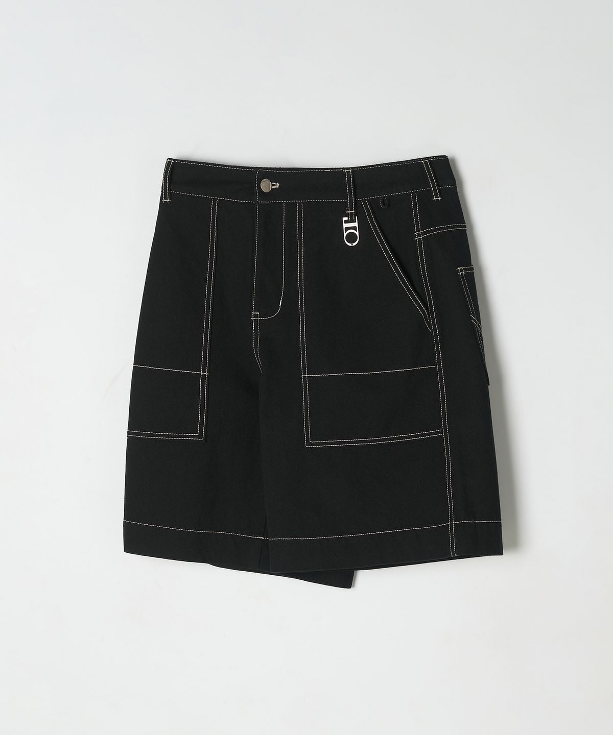 디써티원(DTHIRTYONE) (WOMAN) Stitch Bermuda Pants (Black)