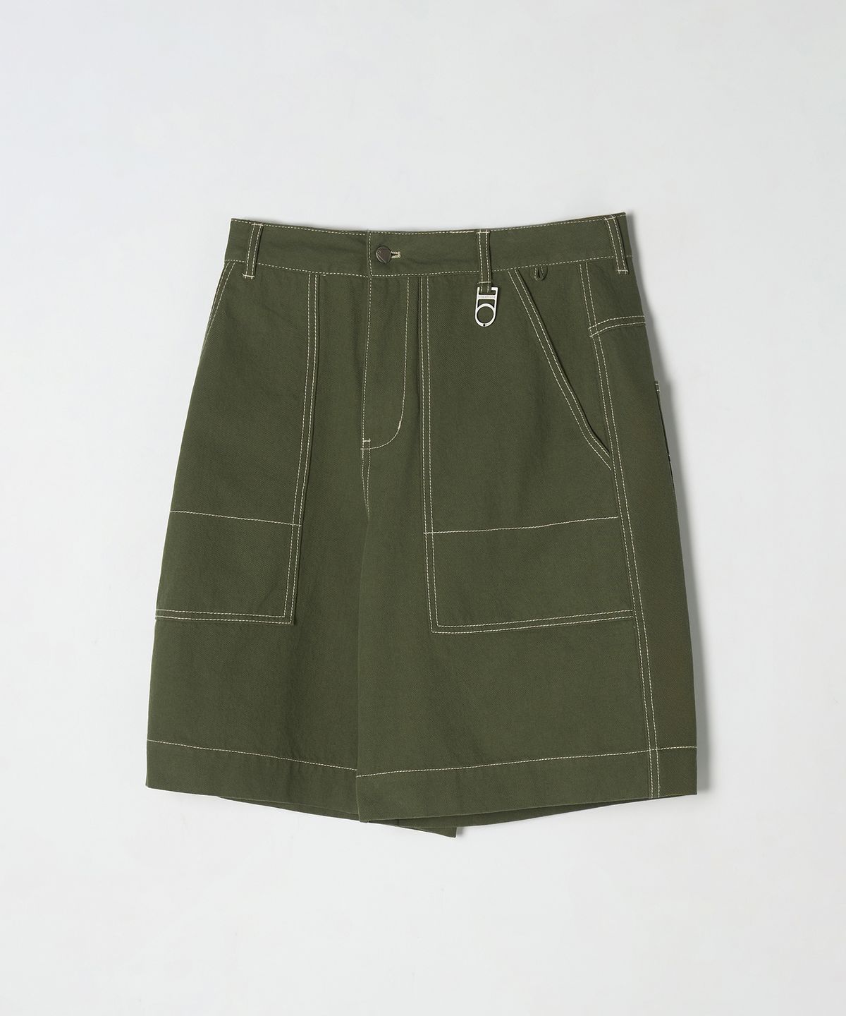 디써티원(DTHIRTYONE) (WOMAN) Stitch Bermuda Pants (Olive Green)