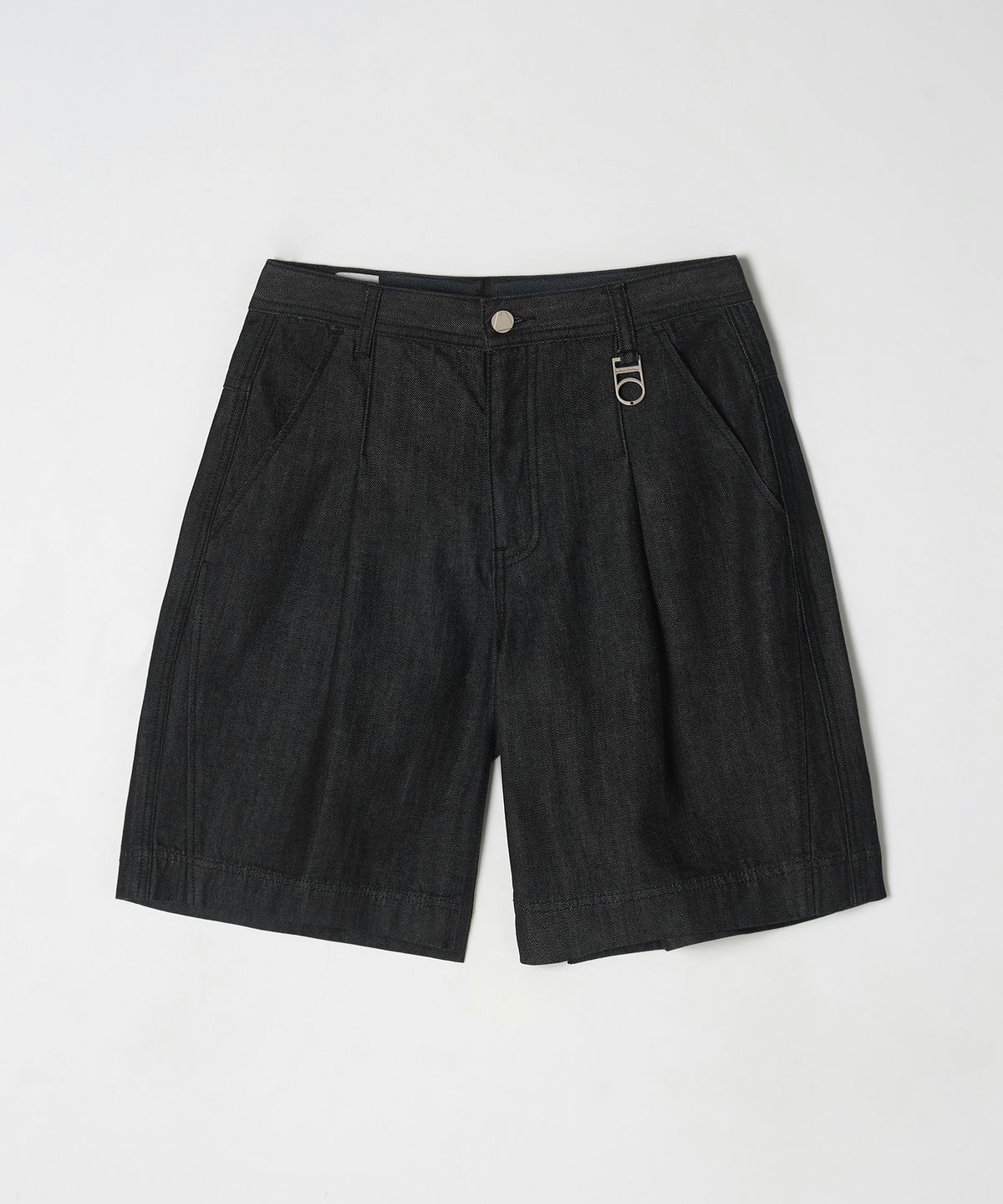 디써티원(DTHIRTYONE) Denim Bermuda Pleated Pants (Black)