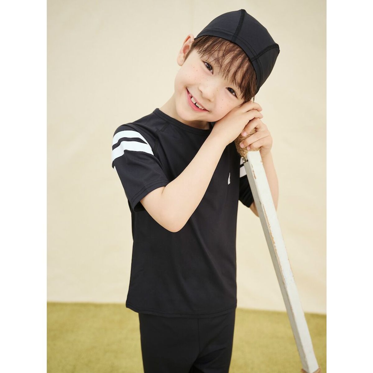 빈폴 키즈(BEANPOLE KIDS) 라글란 반팔 래시가드&반바지&수영모 3 SET  블랙 (BI5342U105)