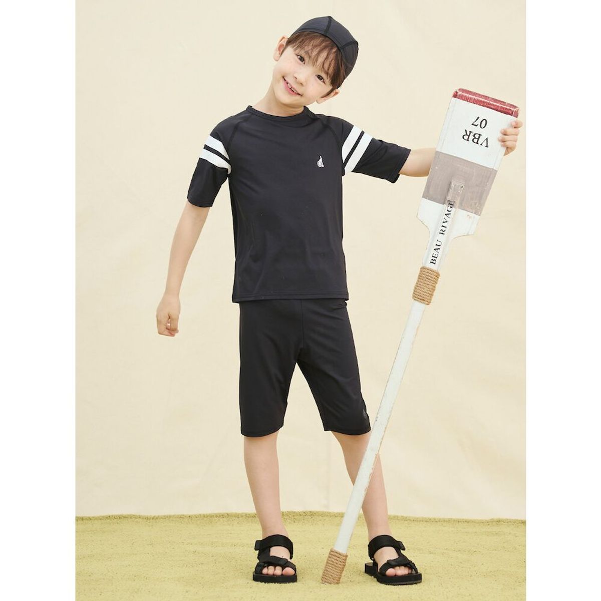빈폴 키즈(BEANPOLE KIDS) 라글란 반팔 래시가드&반바지&수영모 3 SET  블랙 (BI5342U105)