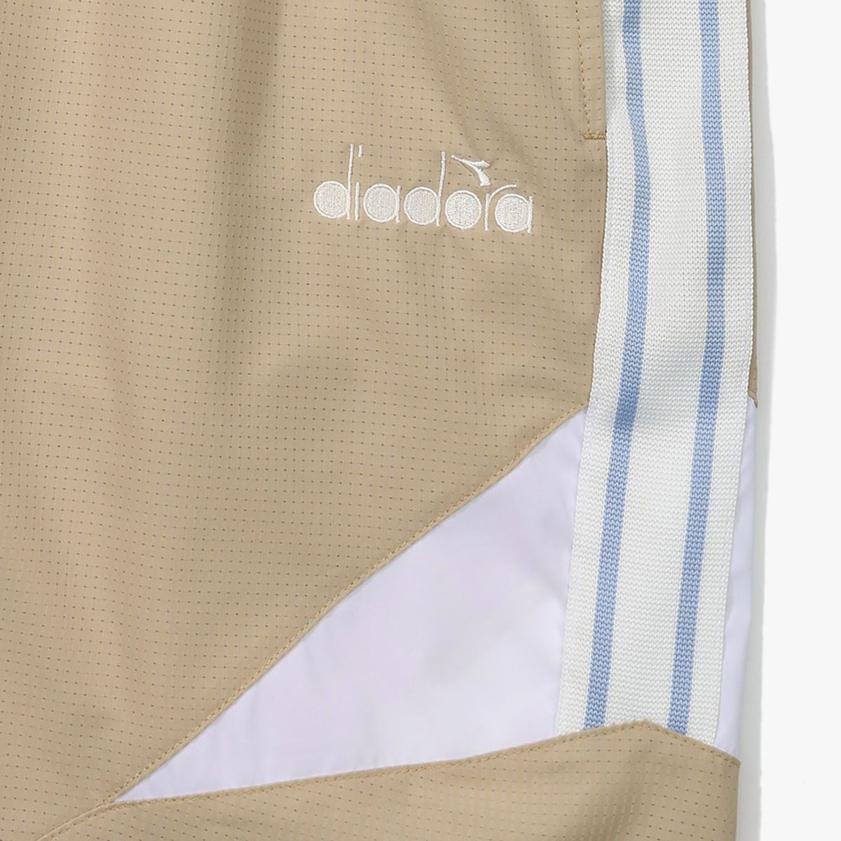 디아도라(diadora) 그랜드슬램 에어리 쇼츠 BEIGE