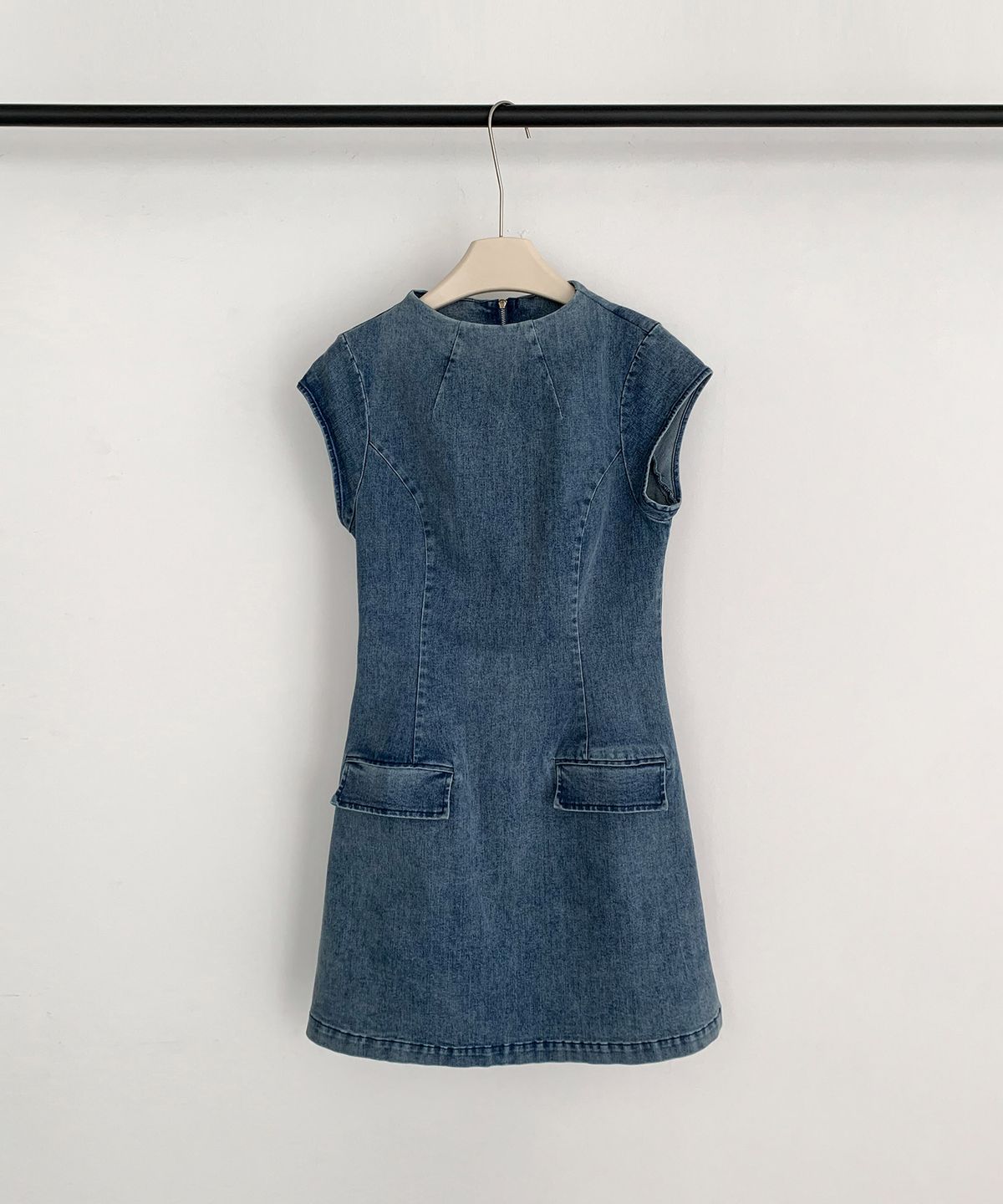 바스카라(VASCARA) Cap Sleeve Denim Mini Dress