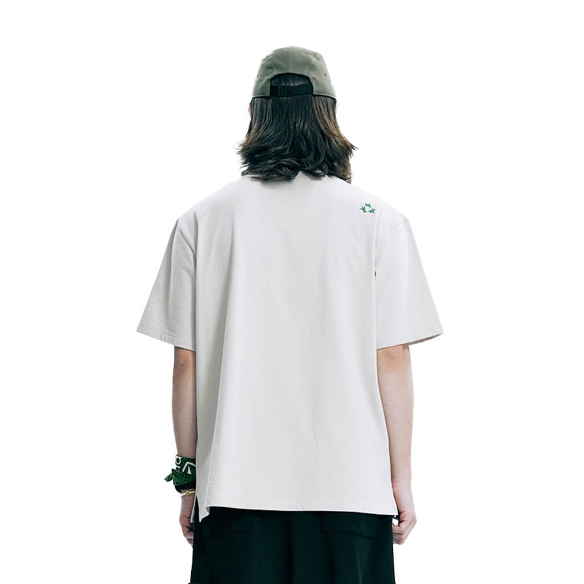 아워포켓츠(OURPOCKETS) 아워포켓츠 시그니처 지구별 티셔츠(베이지)