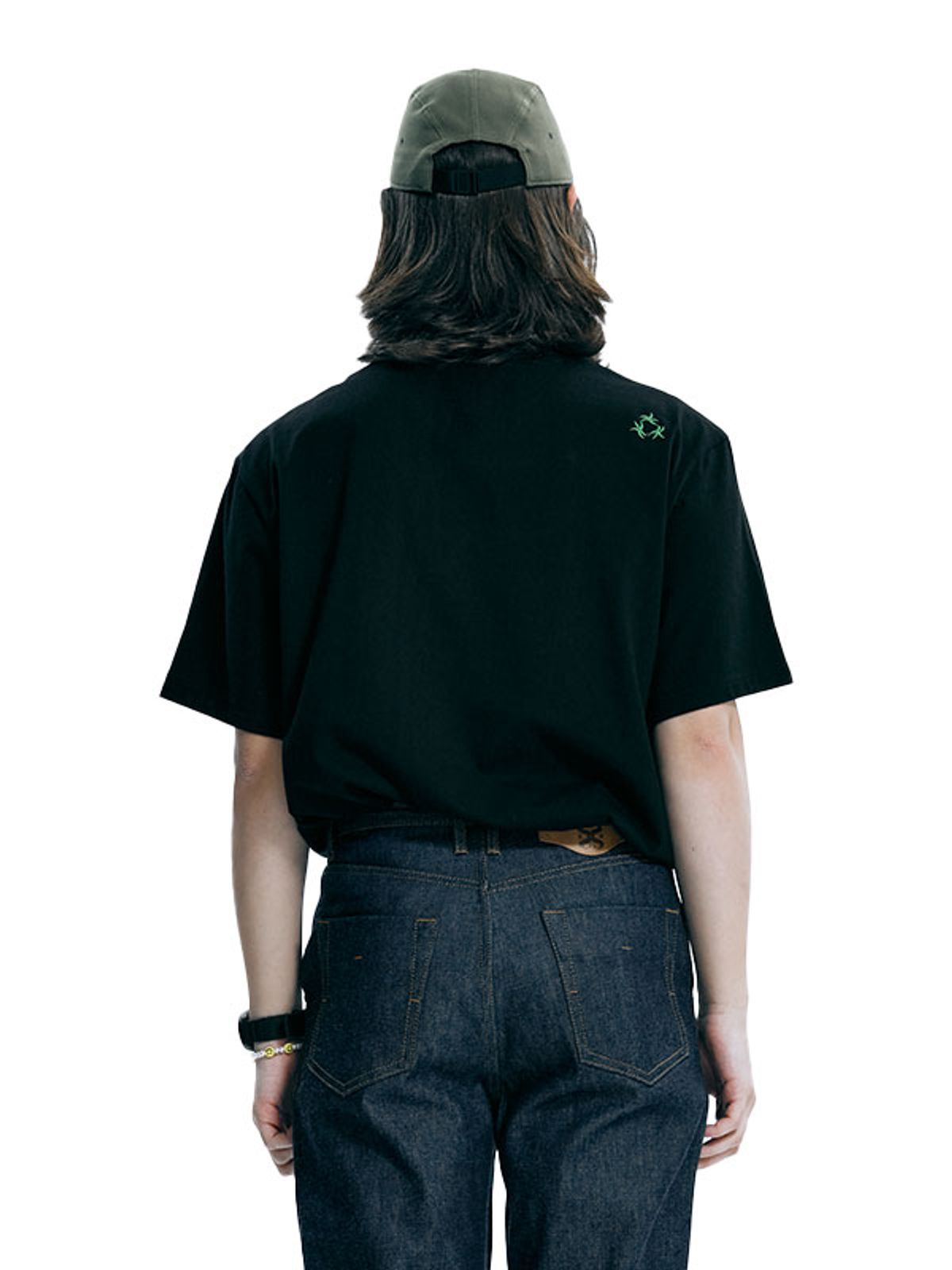아워포켓츠(OURPOCKETS) 아워포켓츠 시그니처 지구별 티셔츠(Z블랙)